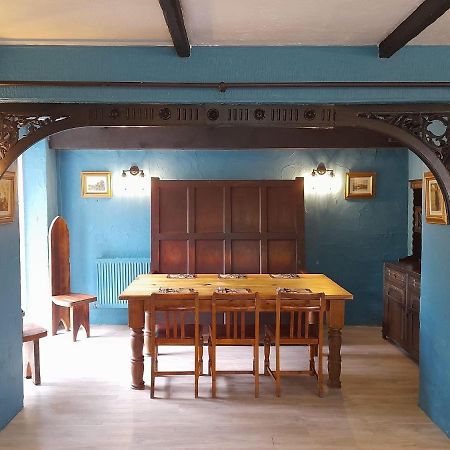 ولياندايلو The Cottage Inn المظهر الخارجي الصورة