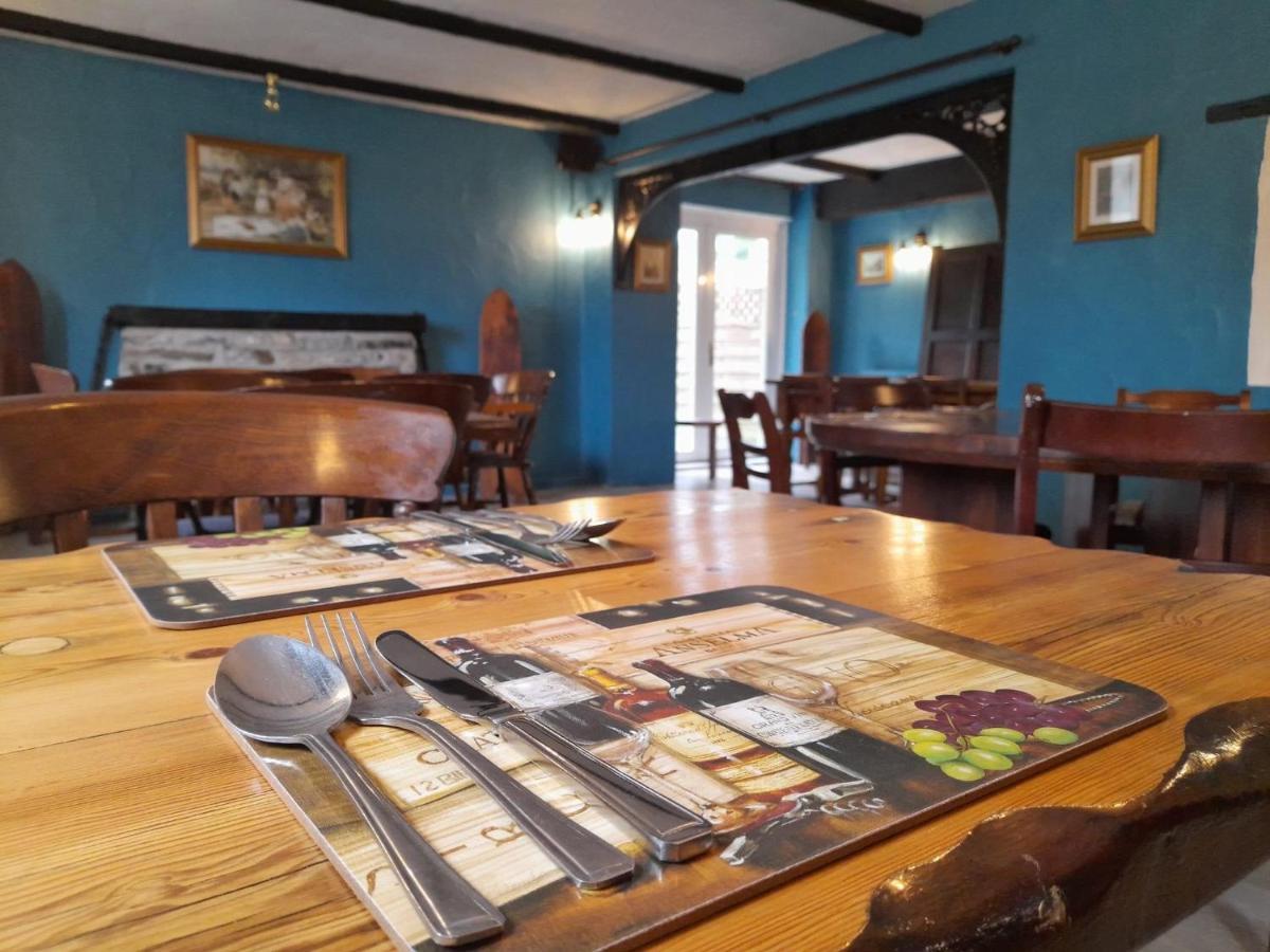 ولياندايلو The Cottage Inn المظهر الخارجي الصورة